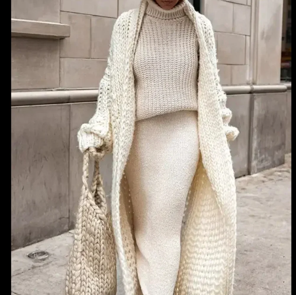 Loose Knitted Cardigan Women - Picture 1 of 8